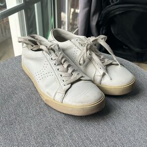 Celine triomphe Sneakers